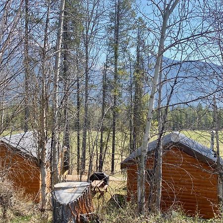 Rocky Mountain Cabins And Home Golden Luaran gambar