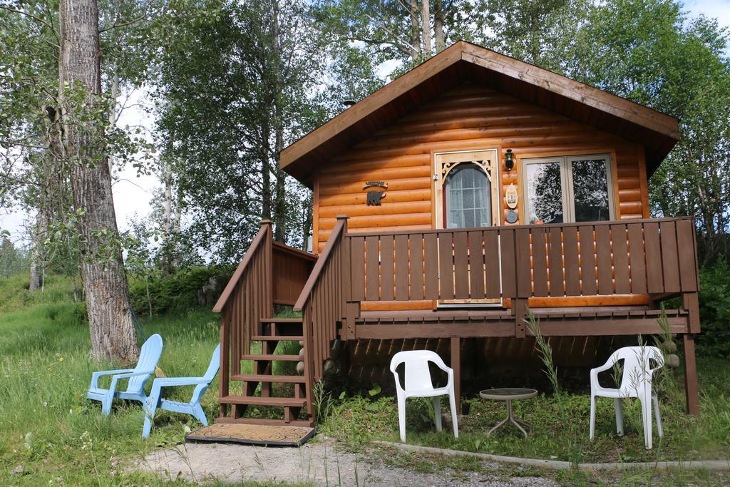 Rocky Mountain Cabins And Home Golden Bilik gambar